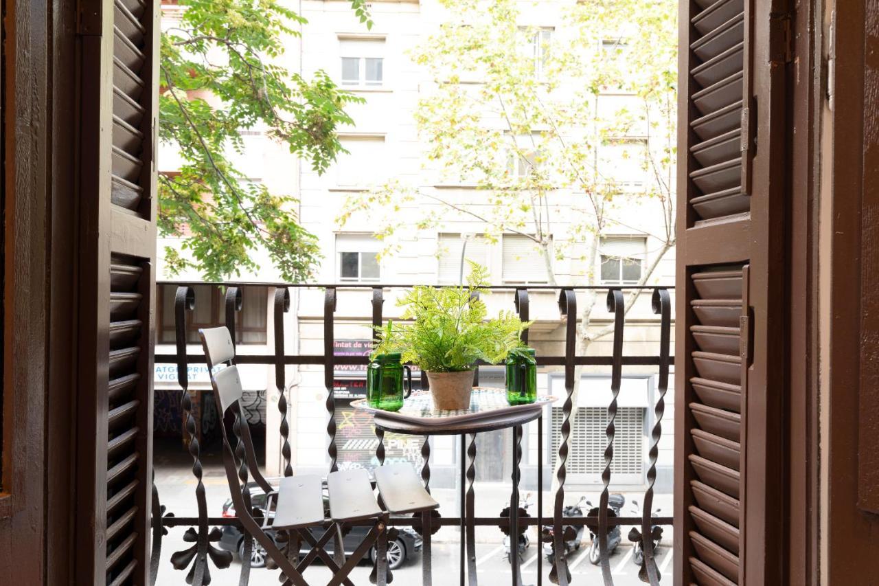 Chic Apartments Barcelona Bagian luar foto