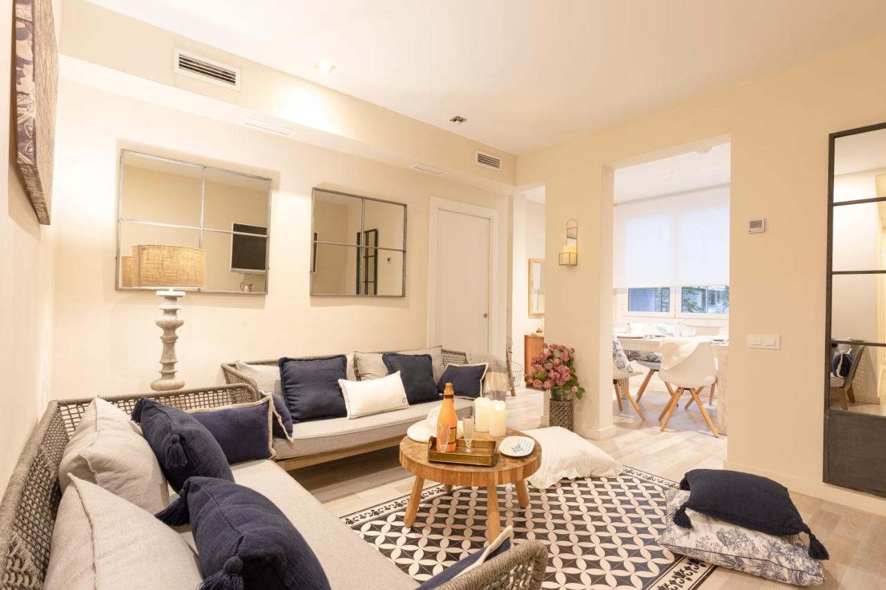 Chic Apartments Barcelona Bagian luar foto