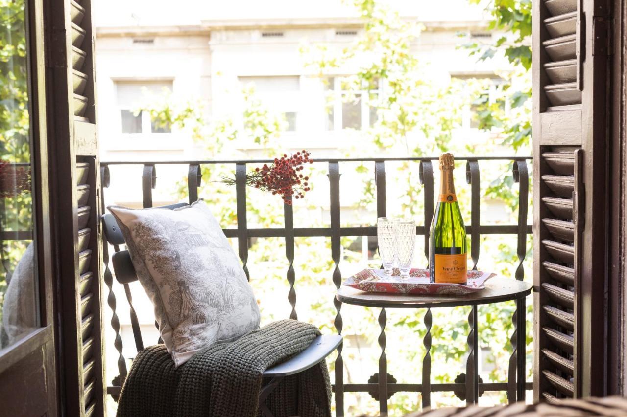 Chic Apartments Barcelona Bagian luar foto