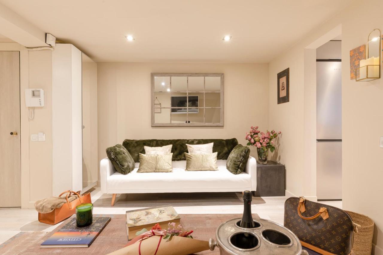 Chic Apartments Barcelona Bagian luar foto